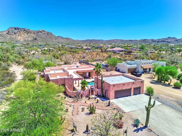 14 E KANIKSU Street, Apache Junction, AZ 85119