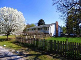 22 Cemetery Rd, Halfmoon, NY 12065