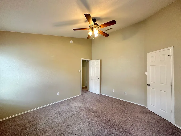 1308 Saddle Dr — Photo 20