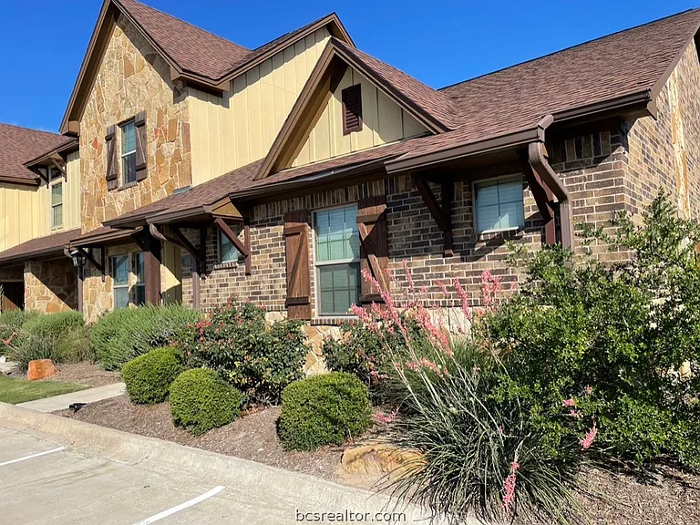 410 Baby Bear Dr — Photo 4