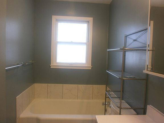 5th image of 1609 Osborne St