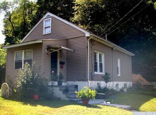 4 Poplar St, Rensselaer, NY 12144