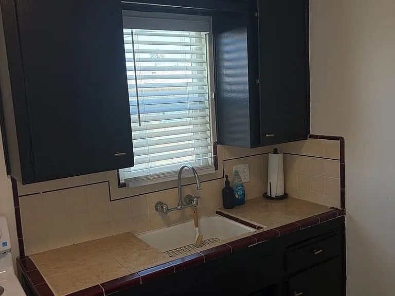 4210 Oliver Ct — Photo 2