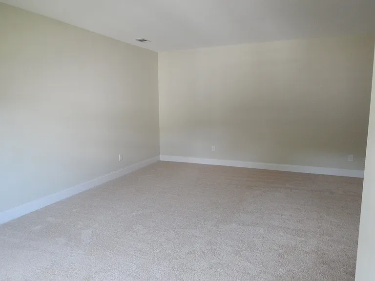 612 Wyndham Way — Photo 38