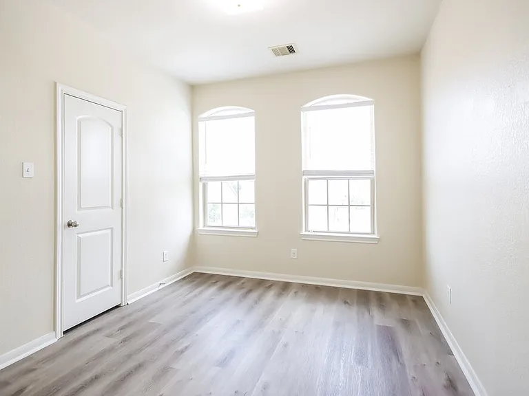 3014 Rose Trace Dr — Photo 15