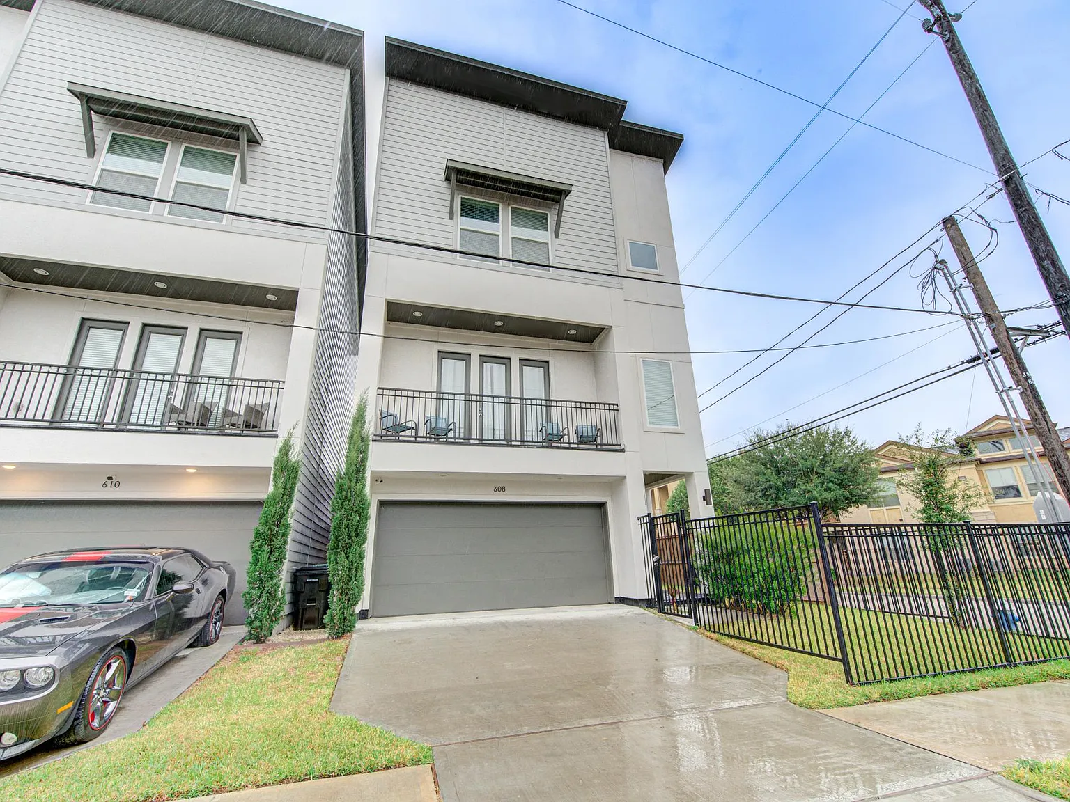 3 bed, 3.5 bath, 1876 sqft, $3,500 — Photo 1