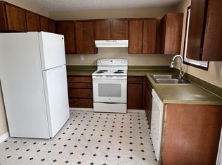 427 Hewitt Ave #13, Roseburg, OR 97470