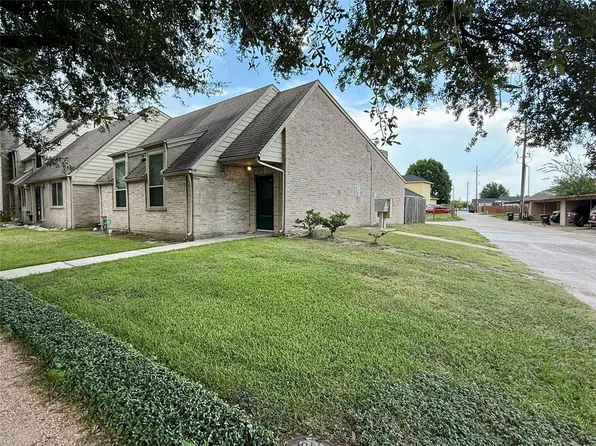 15510 Weldon Dr, Houston, TX 77032