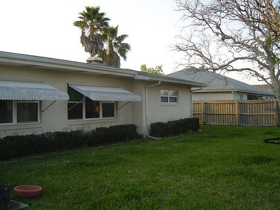 back yard not fenced