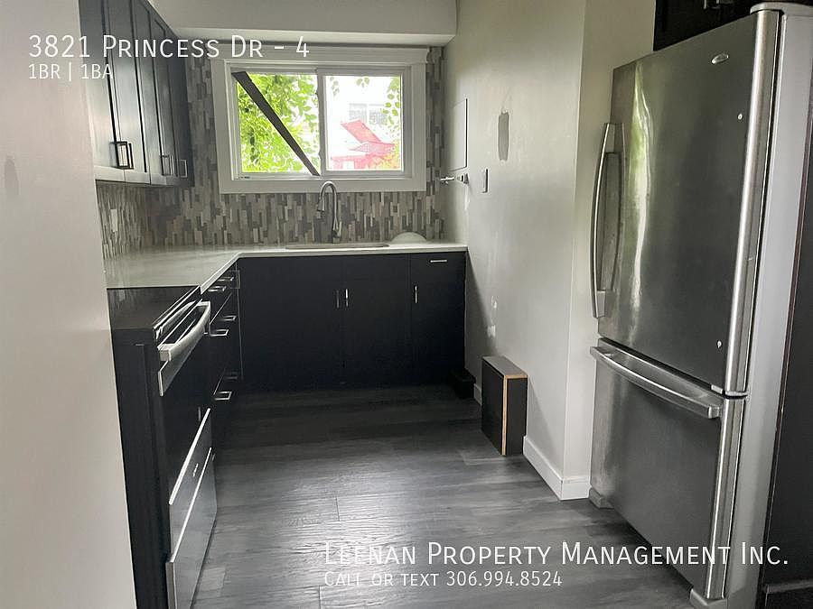 2nd image of 3821 Princess Dr #4