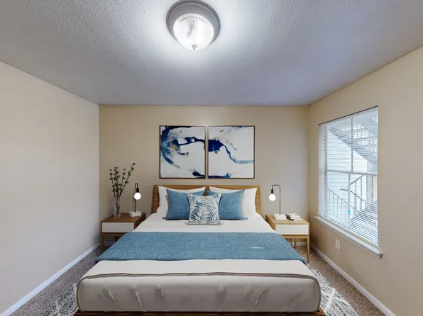 The Venetian on Ella