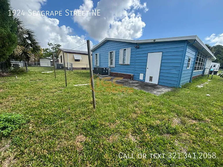1924 Seagrape St NE — Photo 18