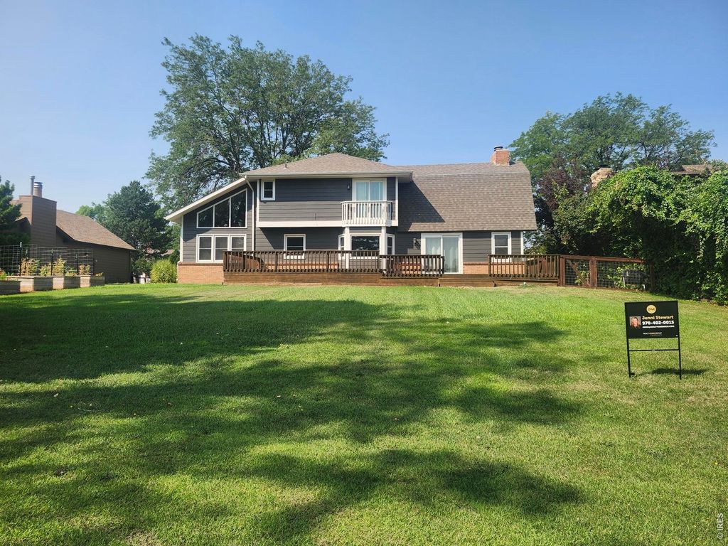 3142 Glendevey Dr