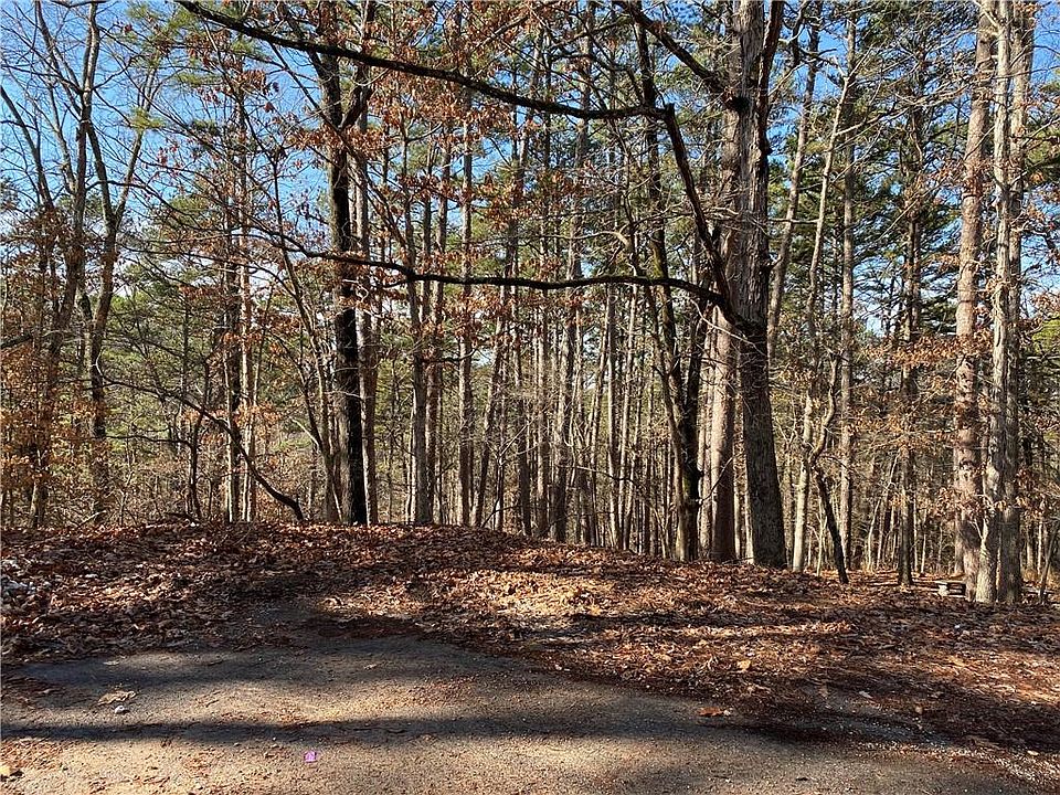 2nd image of Bladow Ln