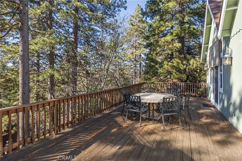 4 bed, 3.5 bath, 3087 sqft, $3,700 — Photo 2