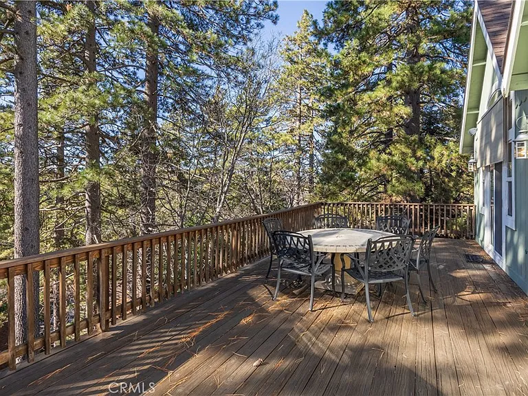 173 Grizzly Rd — Photo 2