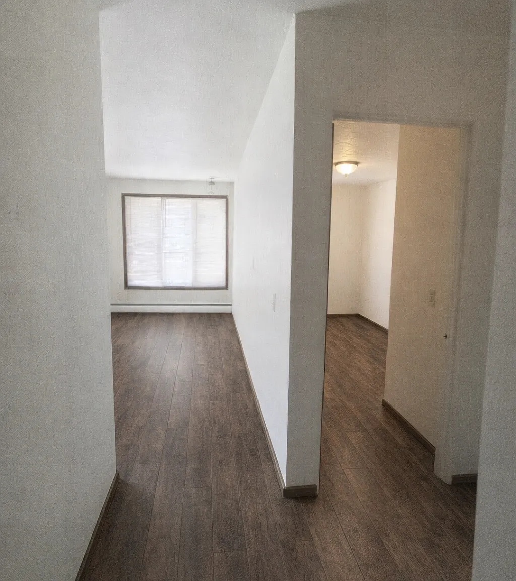 1 bed, $990 — Photo 4