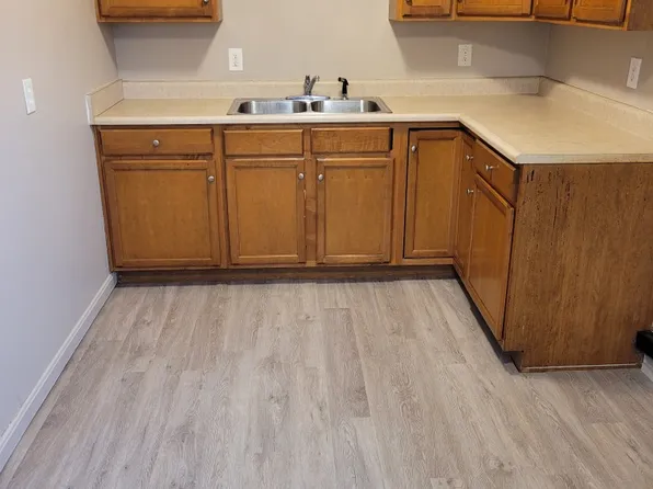 3522 Georgetown Pl, Louisville, KY 40215