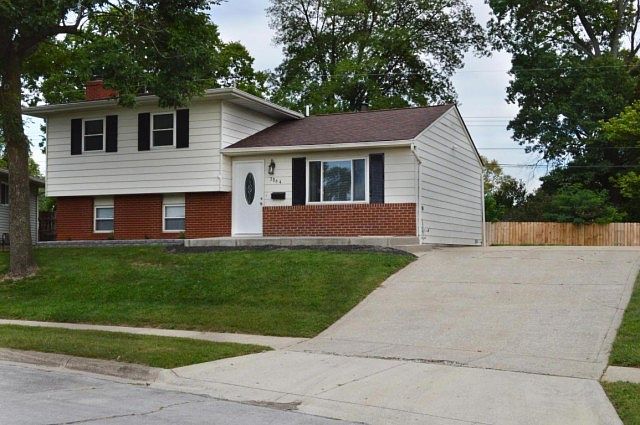 1st image of 3864 Bernard Pl