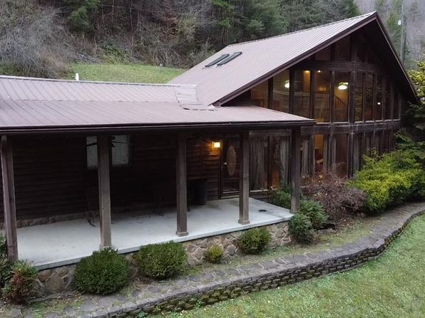 759 Dry Frk, Elkhorn City, KY 41522