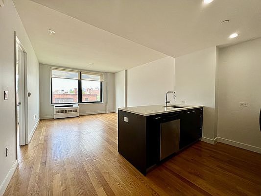 3rd image of 316 Bergen St #405