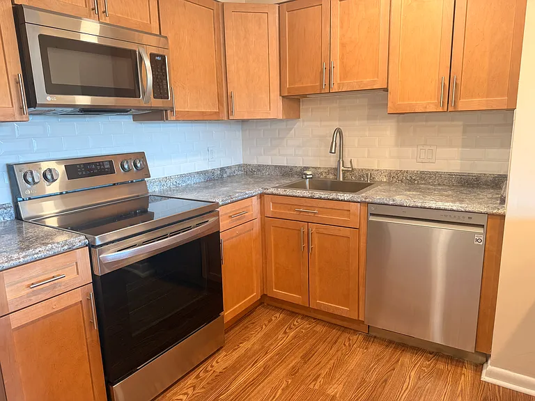 1006 Paradise Rd #3R — Photo 8