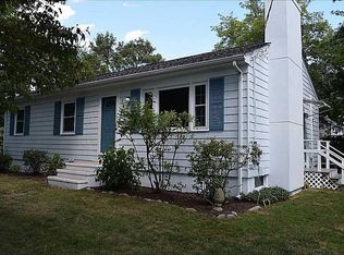 2 Haven St, Narragansett, RI 02882