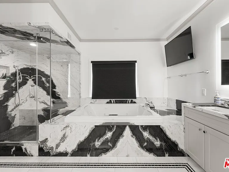 22405 Calipatria Dr — Photo 18