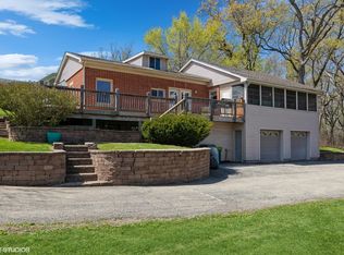 28660 W Golf View Dr, Spring Grove, IL 60081