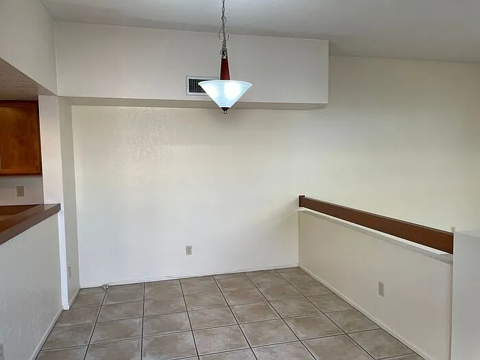 2 bed, 2.0 bath, 1115 sqft, $1,525 — Photo 3