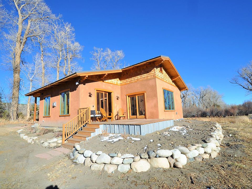 New construction cabin on the South Arkansas
