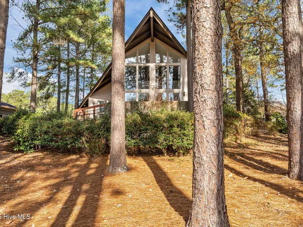 715 Saint Andrews Drive, Pinehurst, NC 28374