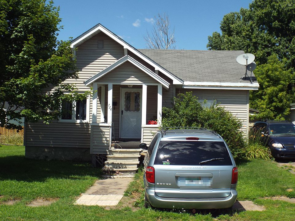 1st image of 724 E Breen Ave