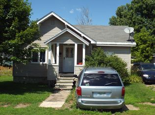 724 E Breen Ave, Kingsford, MI 49802