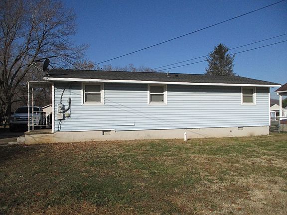 2nd image of 1224 Cedar Ave