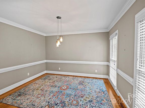 5th image of 5535 Kincross Ln