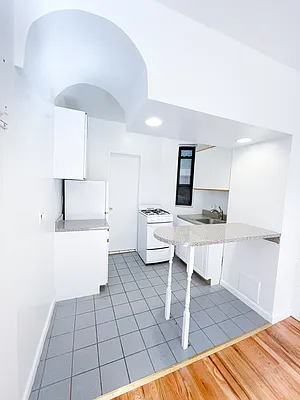 Rented by Urban Real Estate Inc | media 12