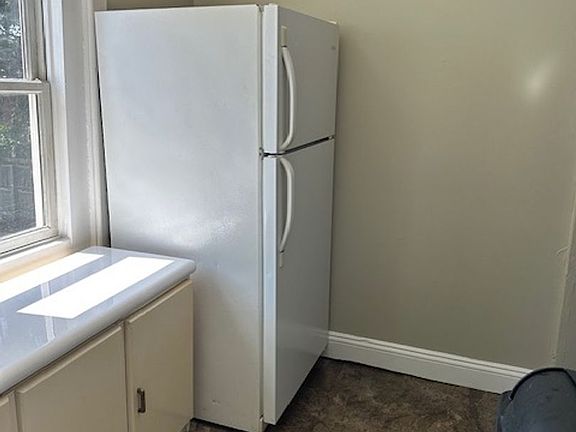 4th image of 353 N Hanover St #2