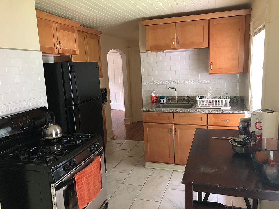 1st image of 100 Scoville Ave #4