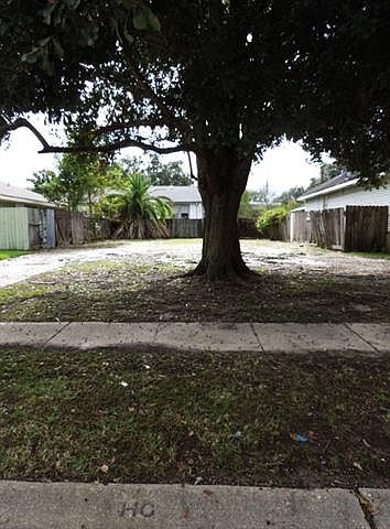 2nd image of 5809 S Oak Dr