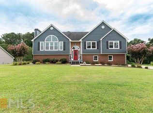 34 Bomar Ln, Douglasville, GA 30134