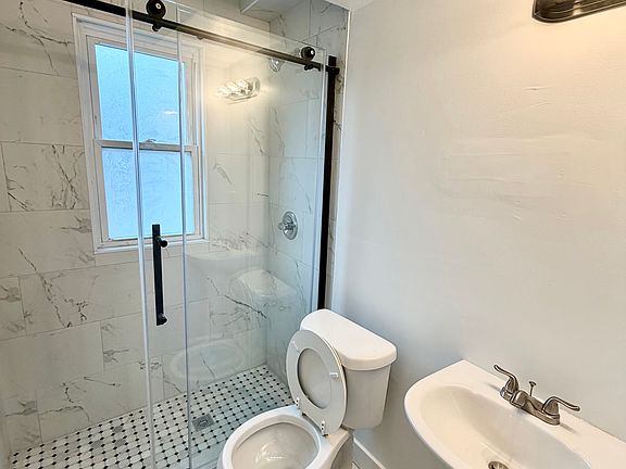 3rd image of 380 6th St NE APT 2