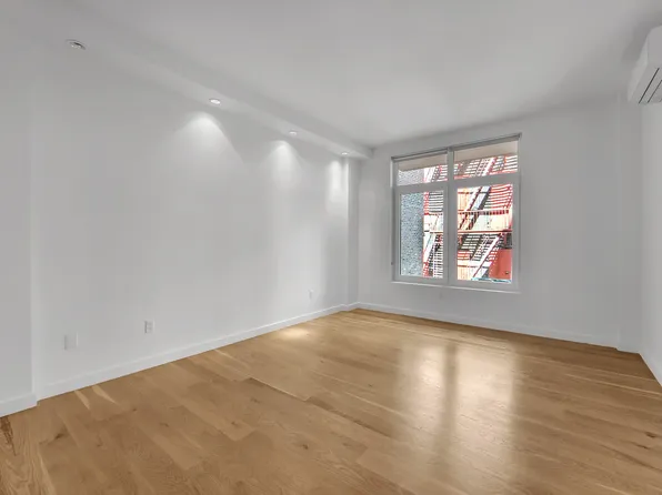 241 West 107th Street image 10 of 20