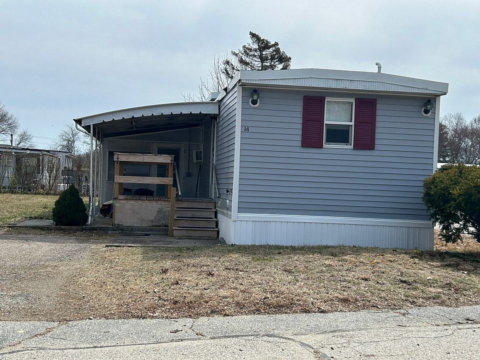 1st image of 14 Debra Cir