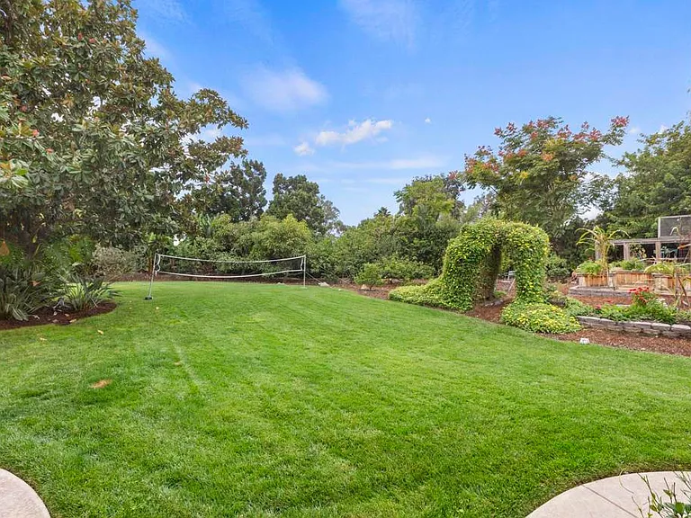 6805 Farms View Ct — Photo 33