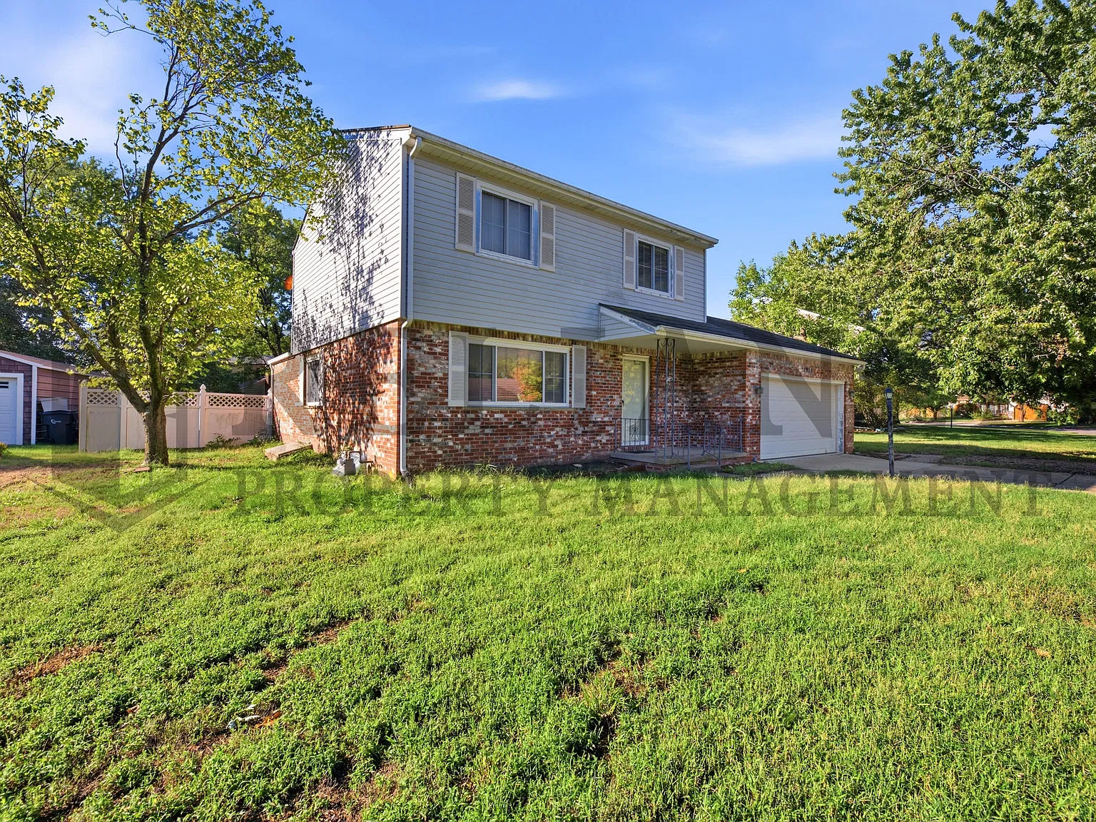 1915 Cypress Lane (ON) - 1 — Photo 2