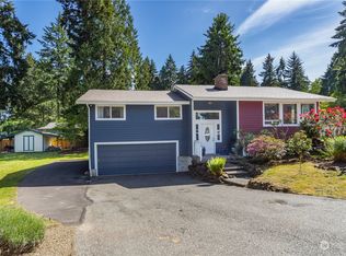 39 NW Solnae Pl, Bremerton, WA 98311