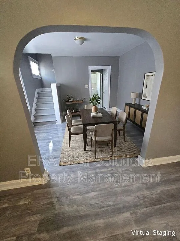 3 bed, 1.0 bath, 1176 sqft, $1,200 — Photo 4