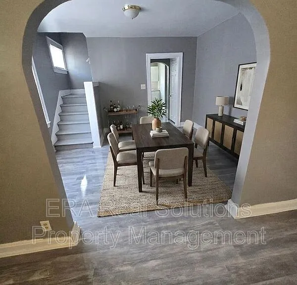 852 Fairwood Ave — Photo 4