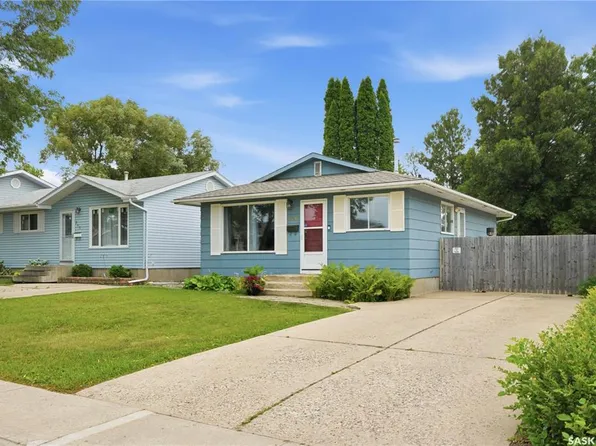 338 Brock CRESCENT, Saskatoon, SK S7H 4N5